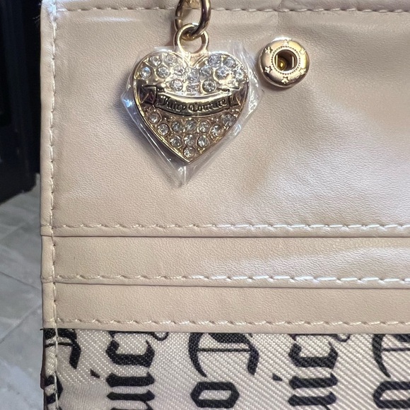 🤎🩷NWT-Juicy Couture Gothic Dots Cafe Bestsellers Camera Crossbody & wallet🤎🩷 - Picture 9 of 17